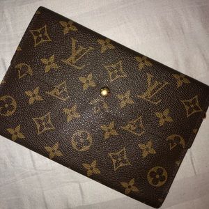 Large Louis Vuitton Wallet